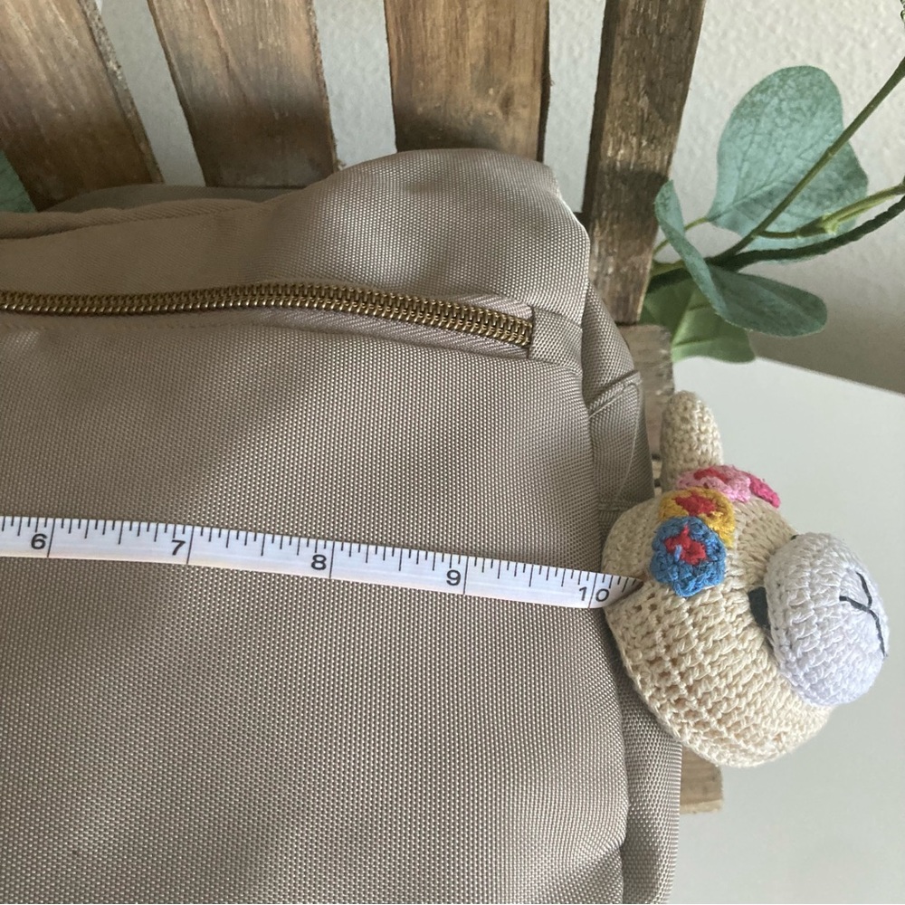 MAGELLAN’S RFID EMBROIDERED CROSSBODY BAG - Picture 10 of 15